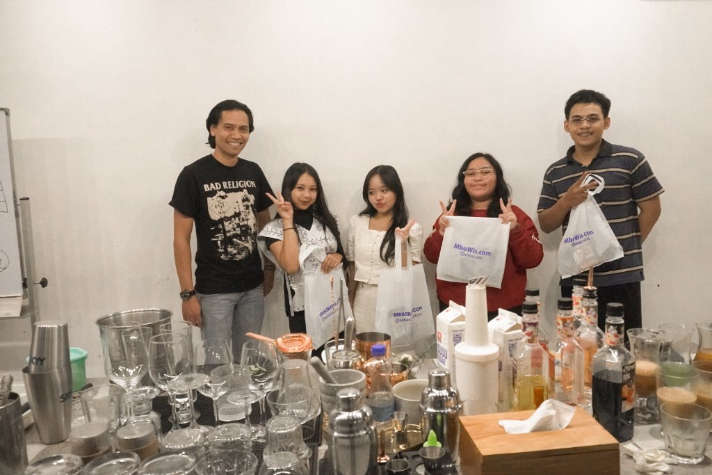 Dokumentasi Mixology Class 24-25 Dec 25 Malang